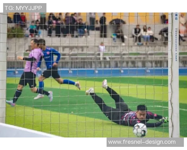 绿茵场上无畏奔跑用速度与激情书写传奇球星人生